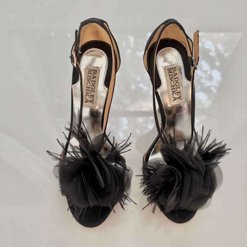 Badgley Mischka Black Feathered Slingback Heels - Size 6 / Pre-loved